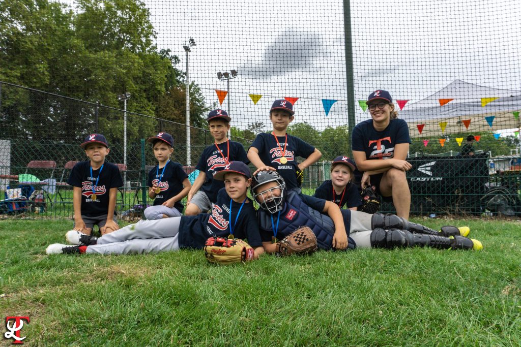 Picture of beeball team